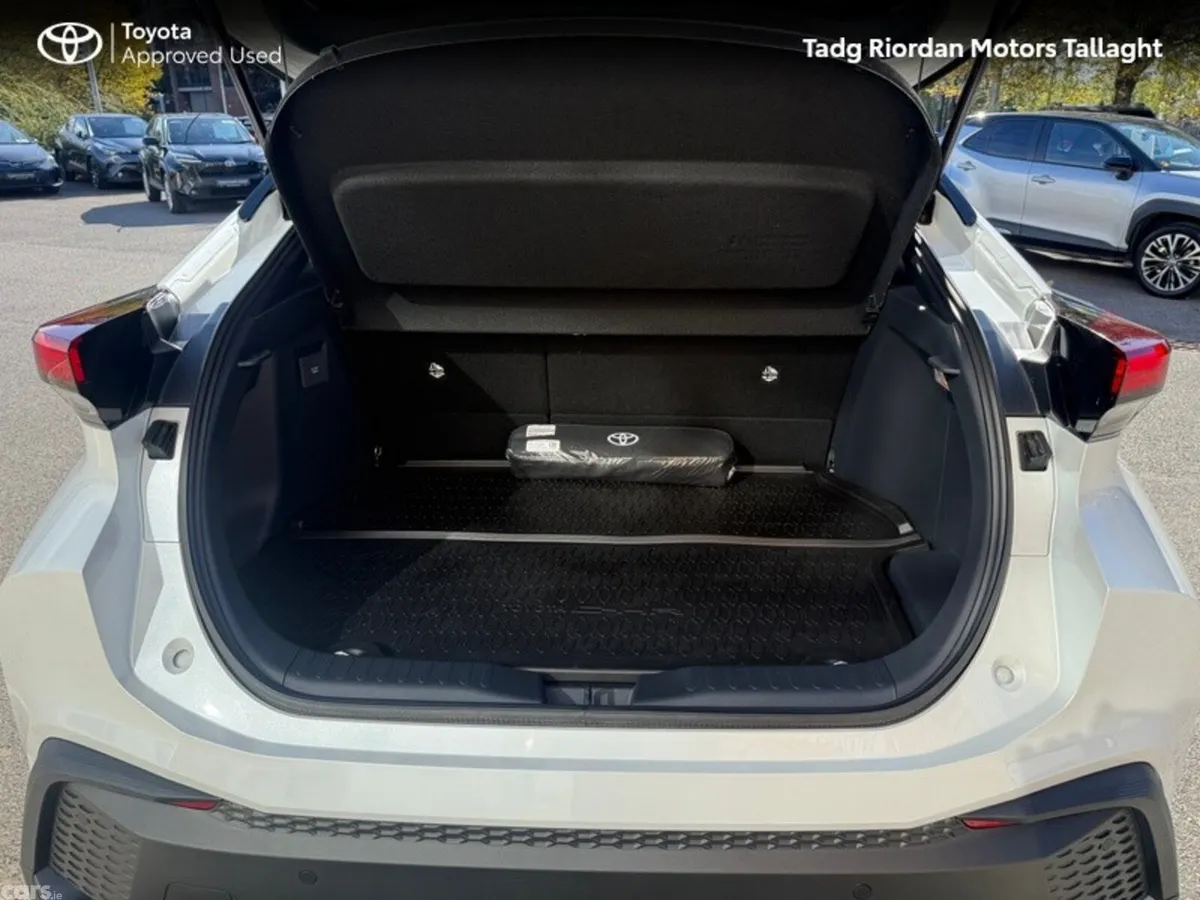 Toyota C-HR Hatchback, Petrol Plug-in Hybrid, 2025, White
