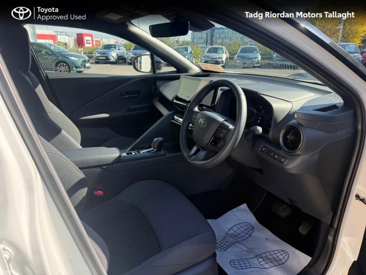 Toyota C-HR Hatchback, Petrol Plug-in Hybrid, 2025, White