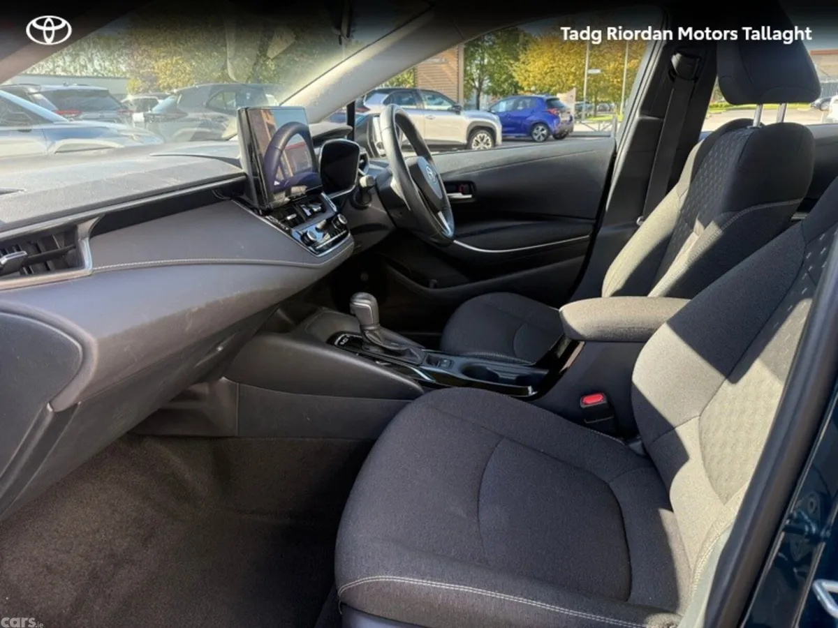 Toyota Corolla Saloon, Petrol Hybrid, 2023, Blue