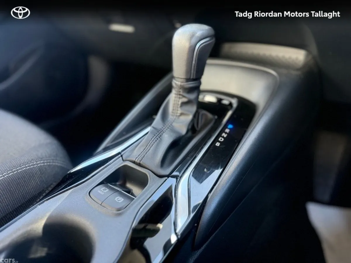 Toyota Corolla Saloon, Petrol Hybrid, 2023, Blue