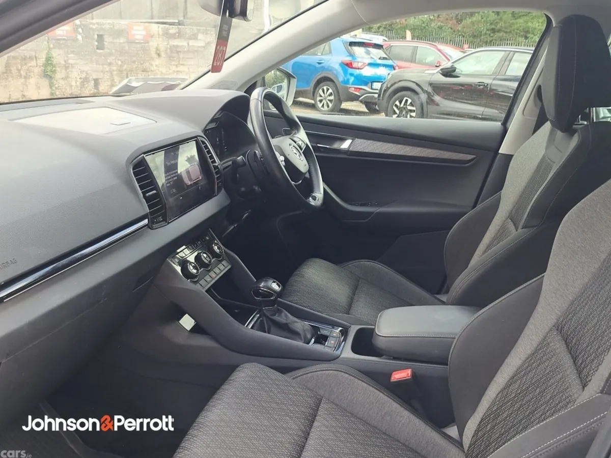 Skoda Karoq Estate, Diesel, 2022, Grey