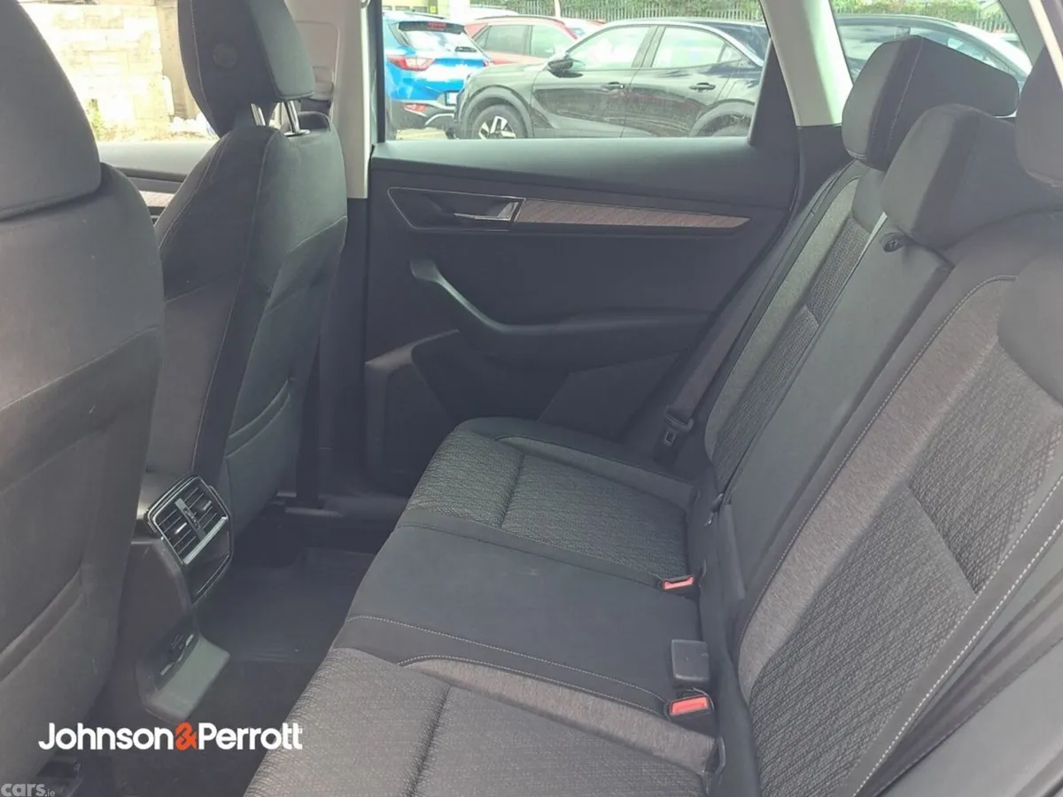 Skoda Karoq Estate, Diesel, 2022, Grey