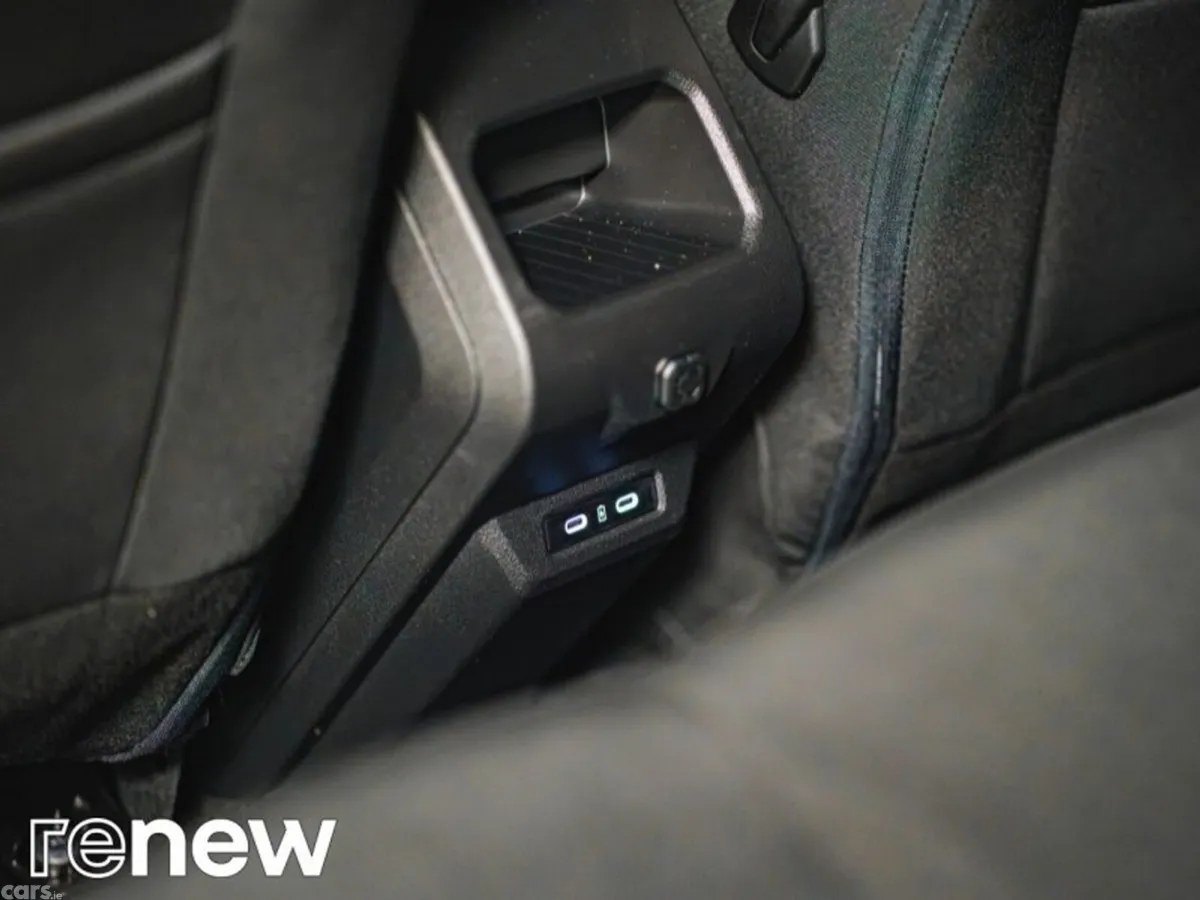 Dacia Duster SUV, Petrol Hybrid, 2025, Grey