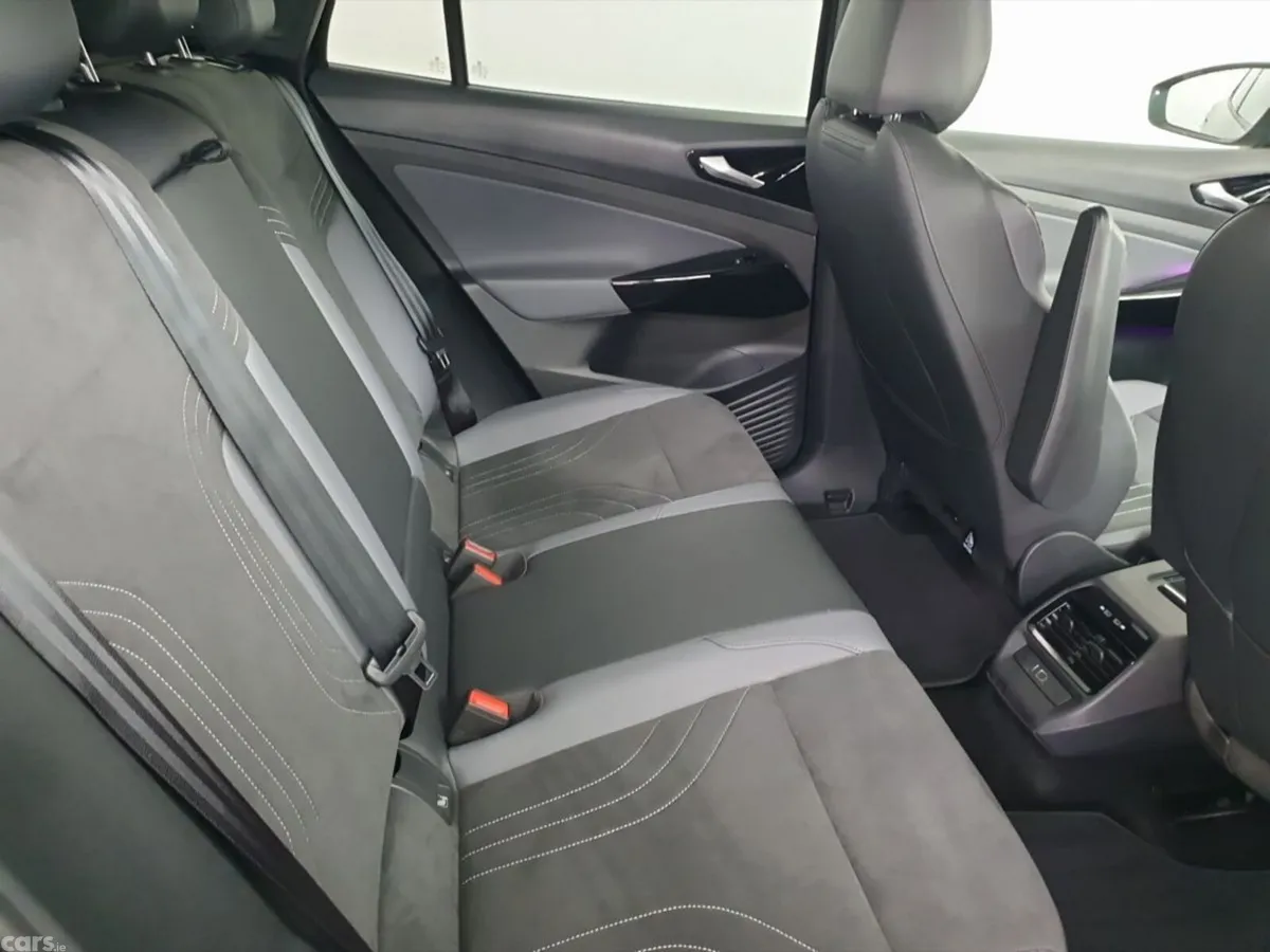 Volkswagen ID.4 SUV, Electric, 2025, Black