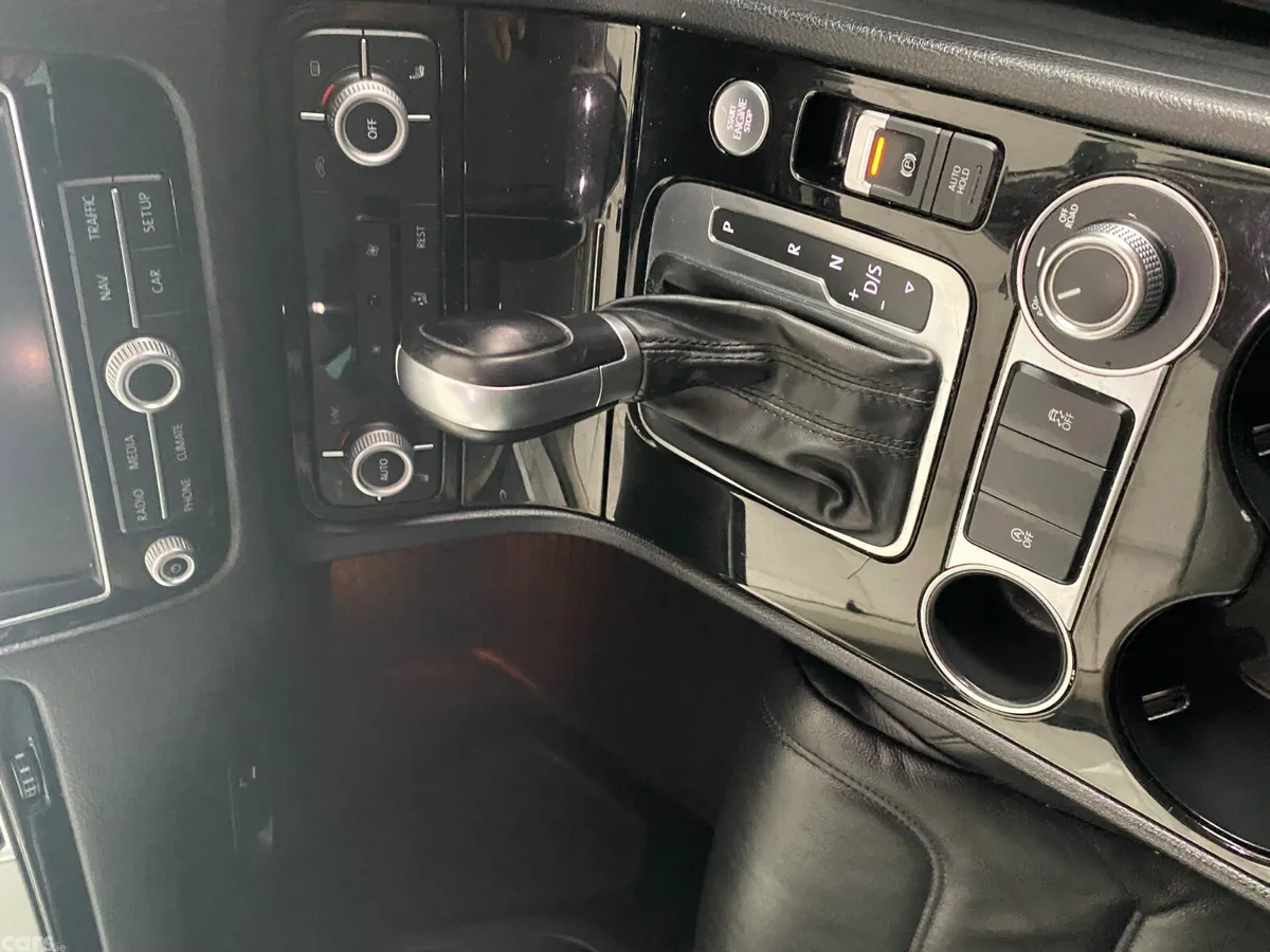Volkswagen Touareg SUV, Diesel, 2018, Blue
