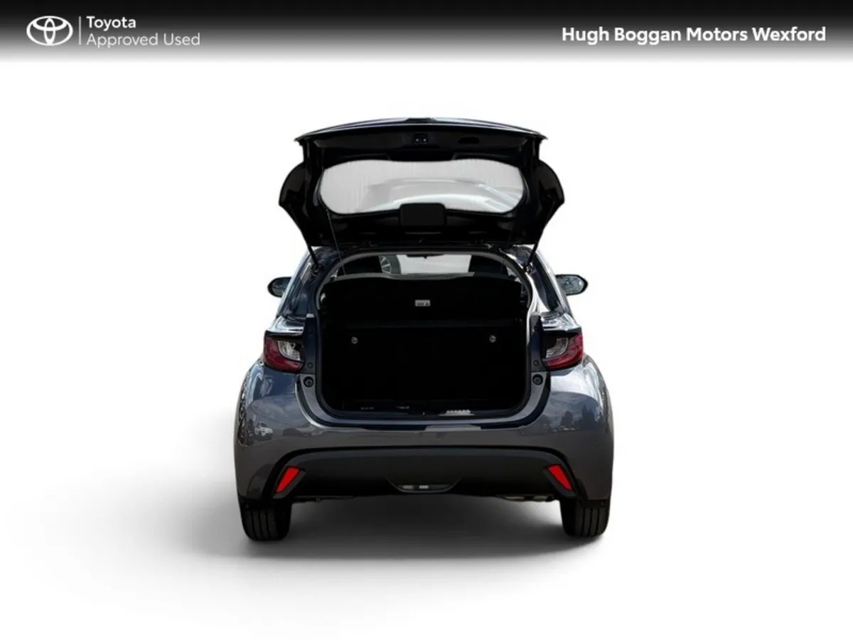 Toyota Yaris Hatchback, Petrol, 2024, Grey