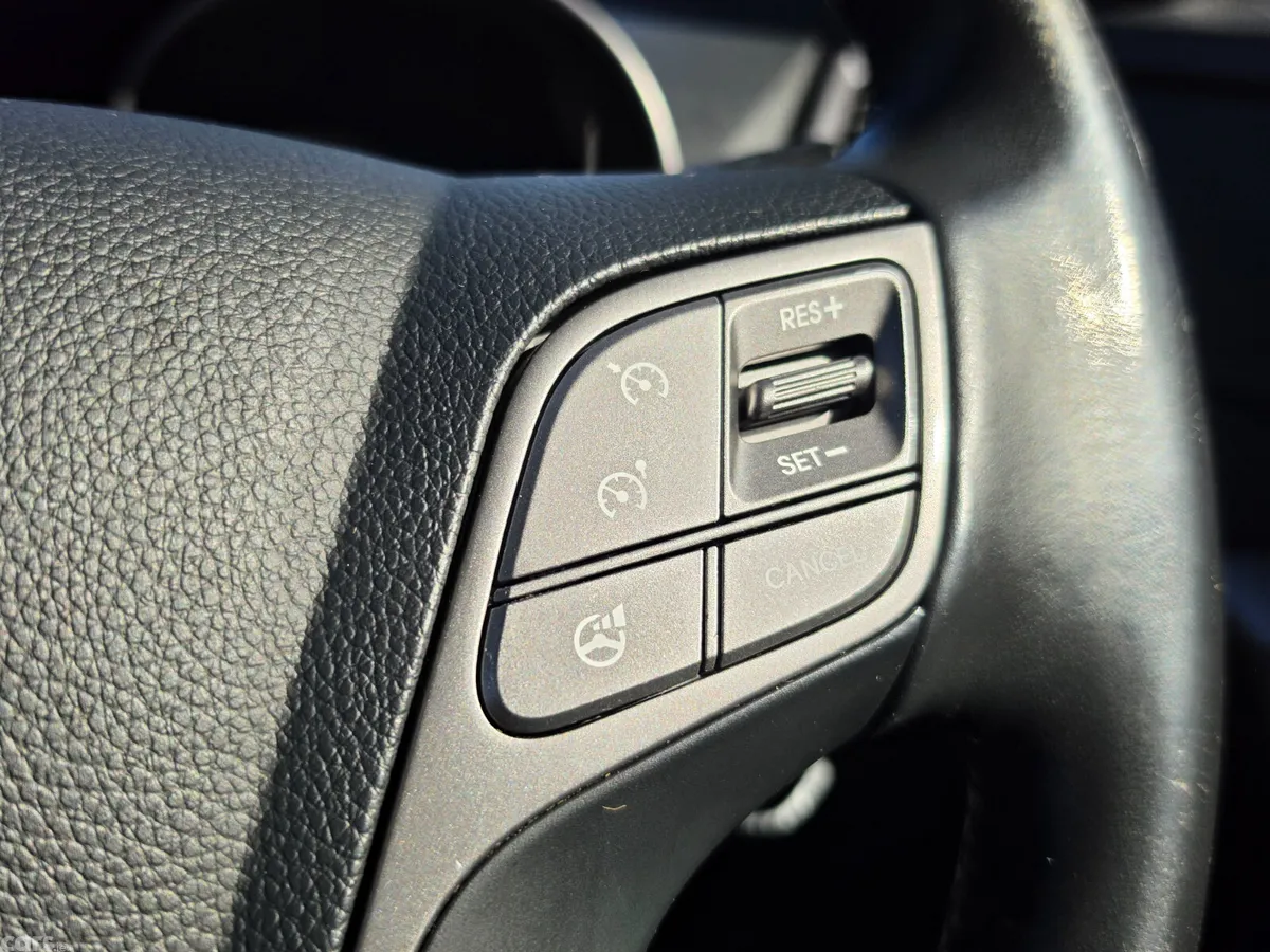 Hyundai Santa Fe SUV, Diesel, 2015, Blue