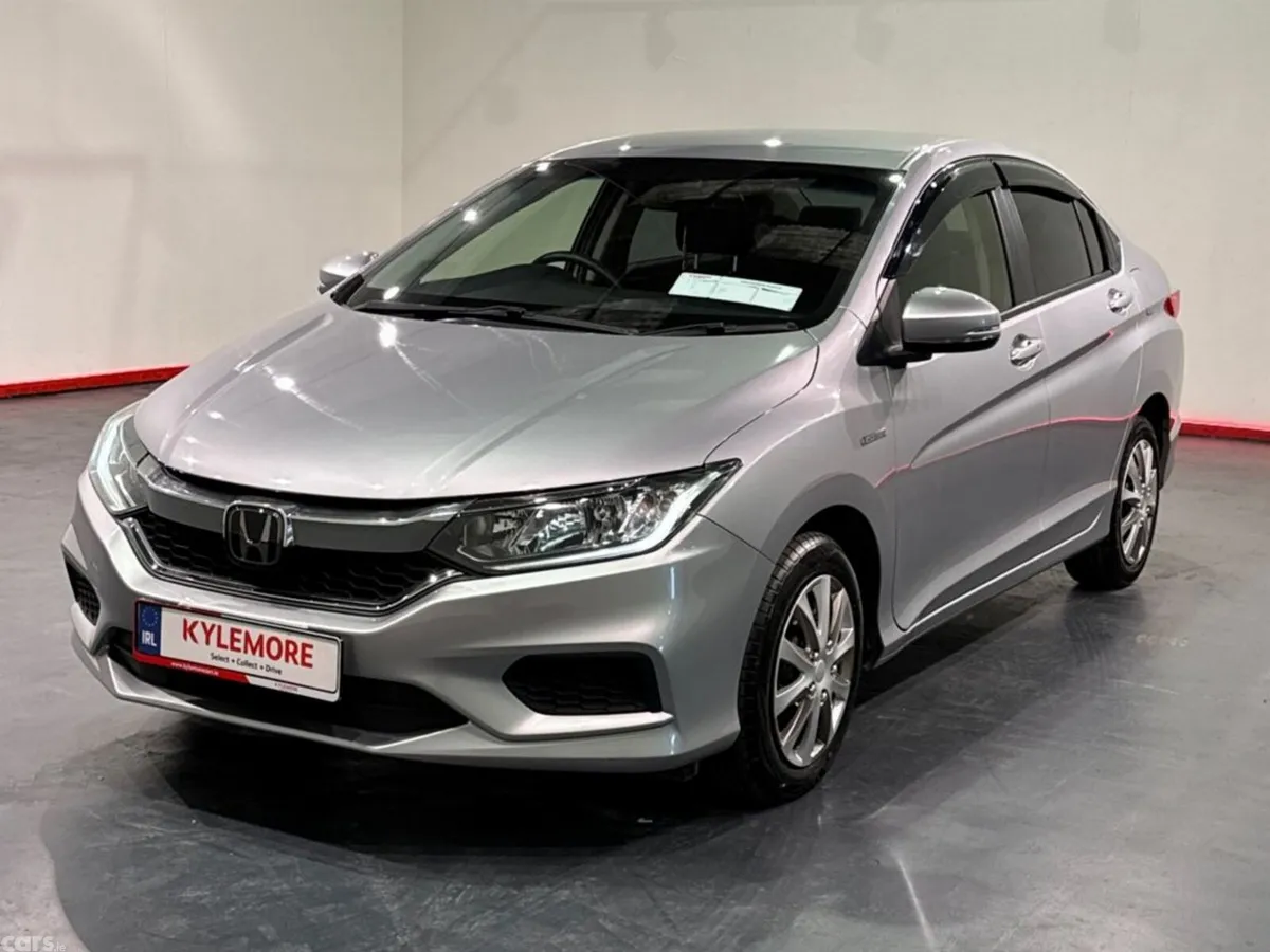 Honda Grace Saloon, Petrol Hybrid, 2021, Silver