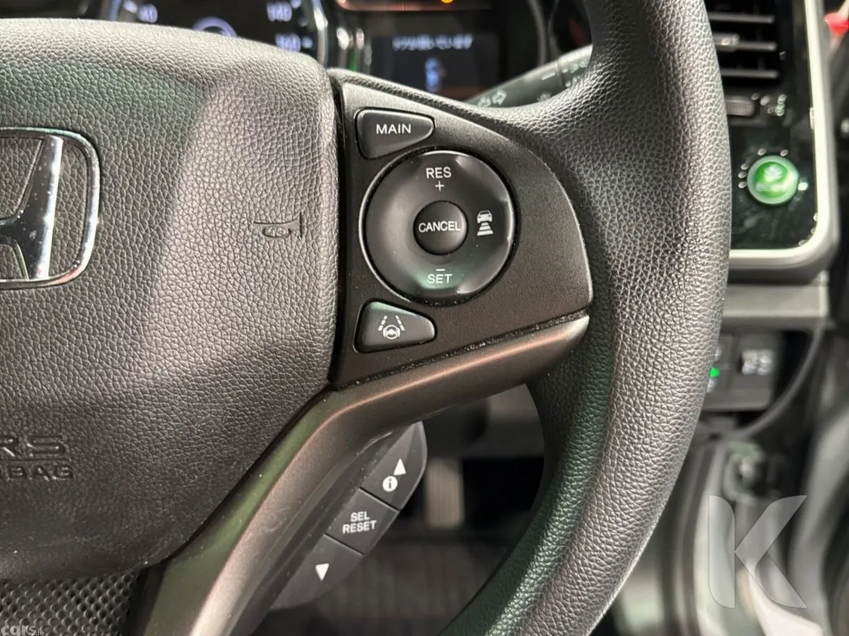 Honda Grace Saloon, Petrol Hybrid, 2021, Silver