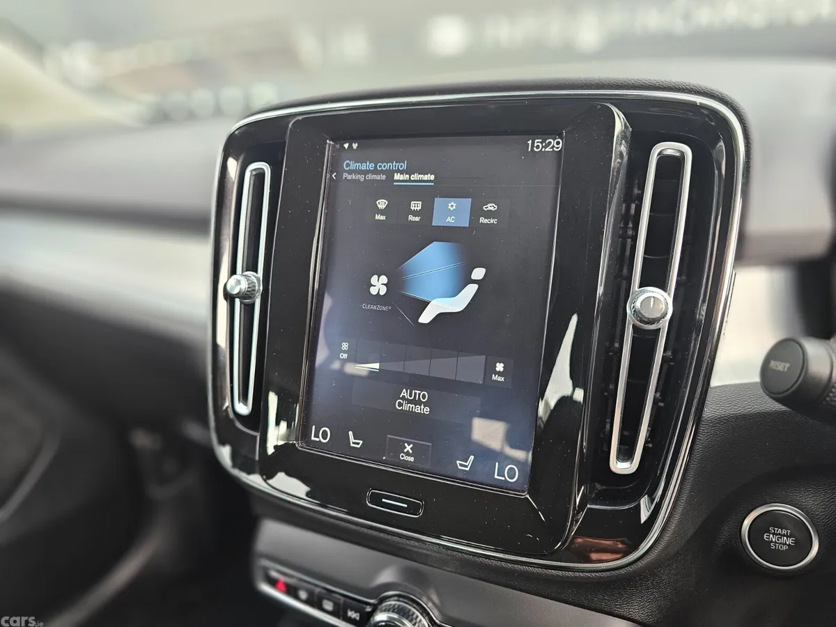 Volvo XC40 SUV, Diesel, 2019, White