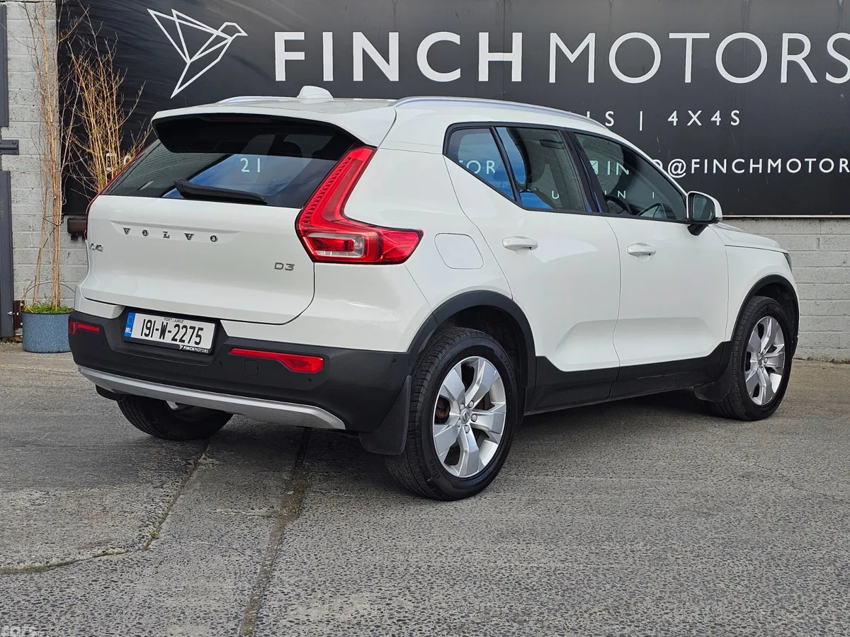 Volvo XC40 SUV, Diesel, 2019, White