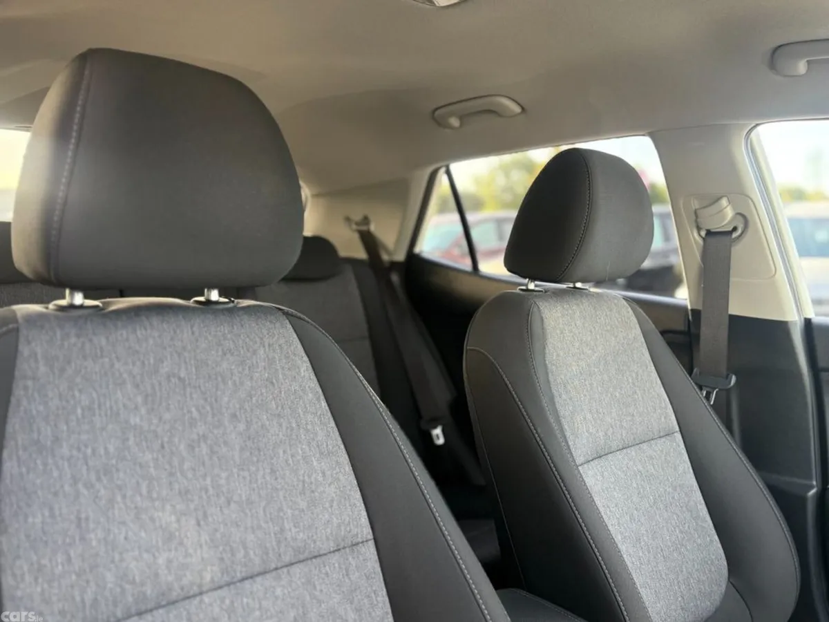 Kia Stonic Hatchback, Petrol, 2024, White