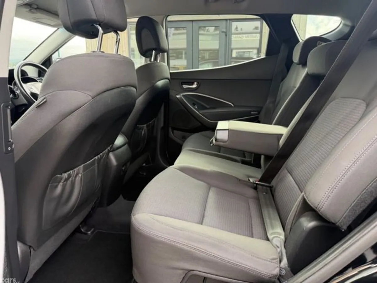 Hyundai Santa Fe Estate, Diesel, 2013, Black