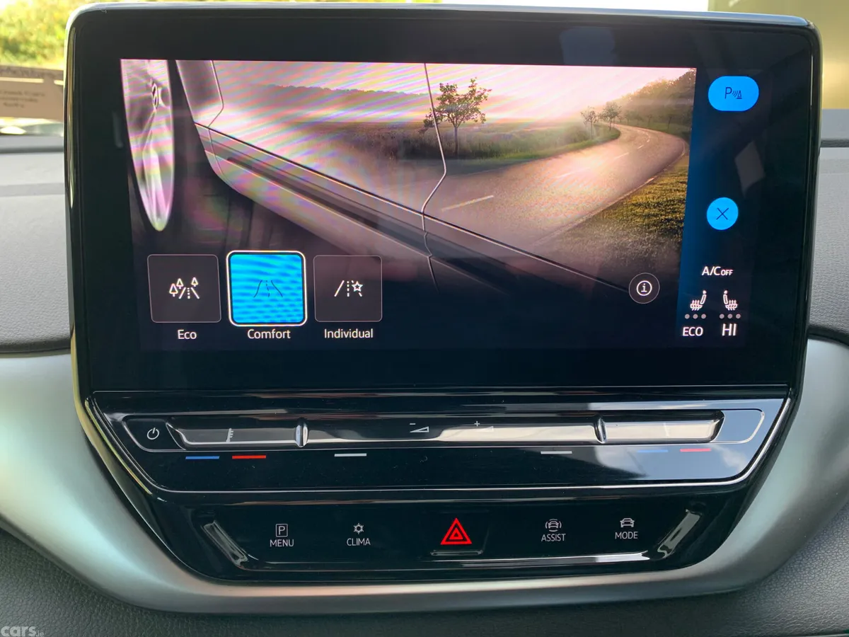 Volkswagen ID.4 Hatchback, Electric, 2022, White