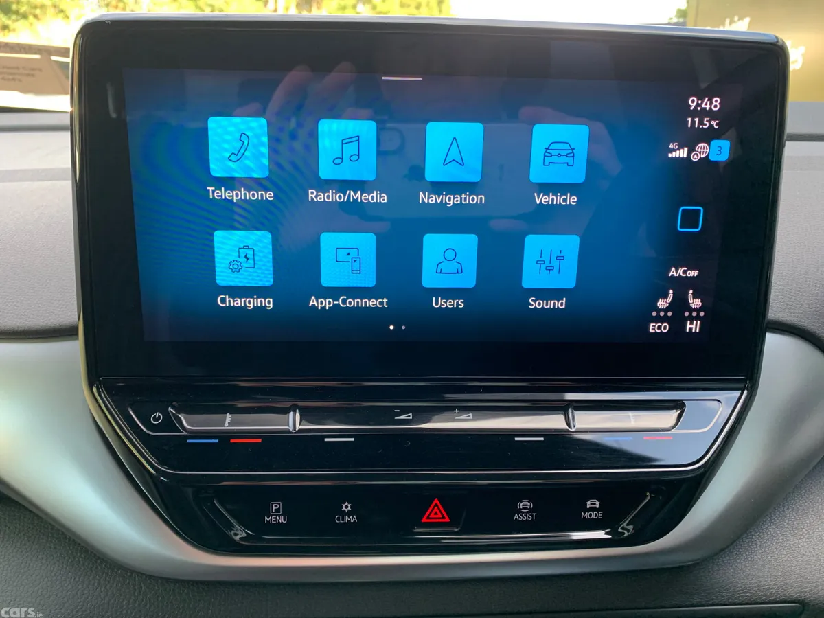 Volkswagen ID.4 Hatchback, Electric, 2022, White