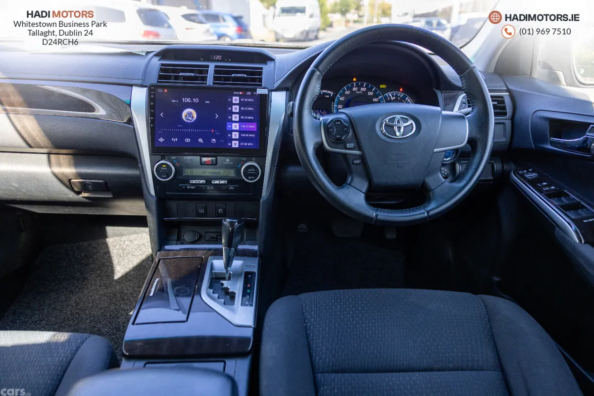 Toyota Camry Saloon, Petrol Hybrid, 2013, Green