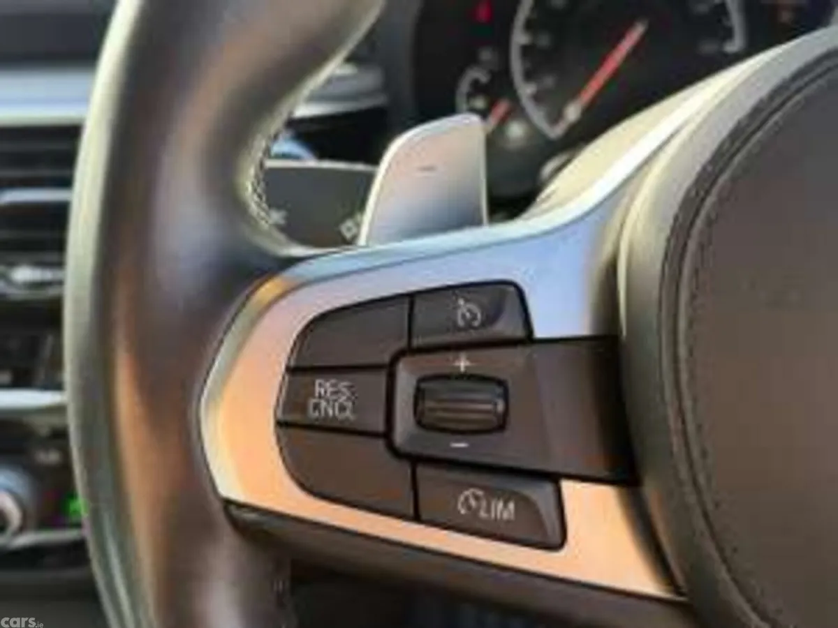 BMW 5-Series Saloon, Diesel, 2019, Blue