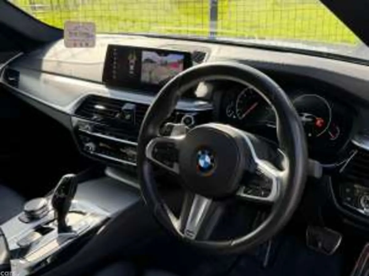 BMW 5-Series Saloon, Diesel, 2019, Blue