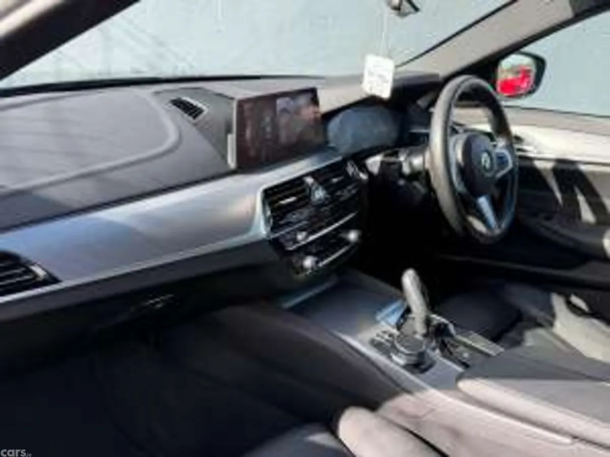 BMW 5-Series Saloon, Diesel, 2019, Blue