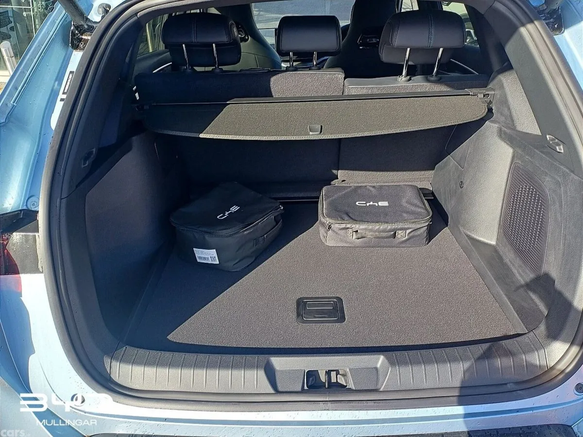 BYD SEAL U SUV, Petrol Plug-in Hybrid, 2026, Blue