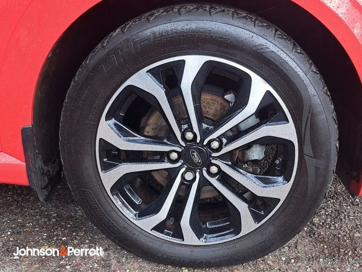Ford Puma MPV, Petrol Hybrid, 2021, Red