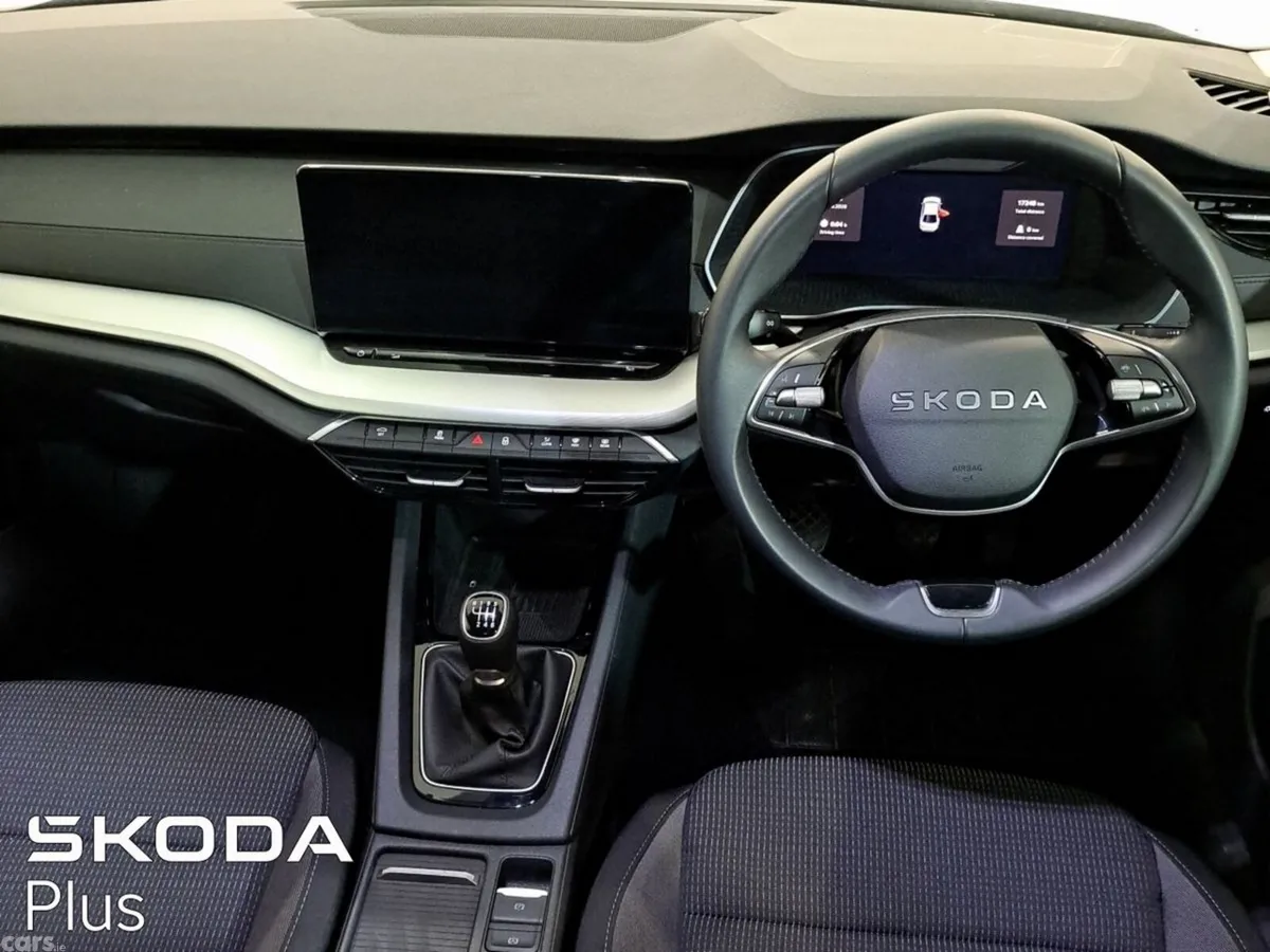 Skoda Octavia Saloon, Diesel, 2026, White