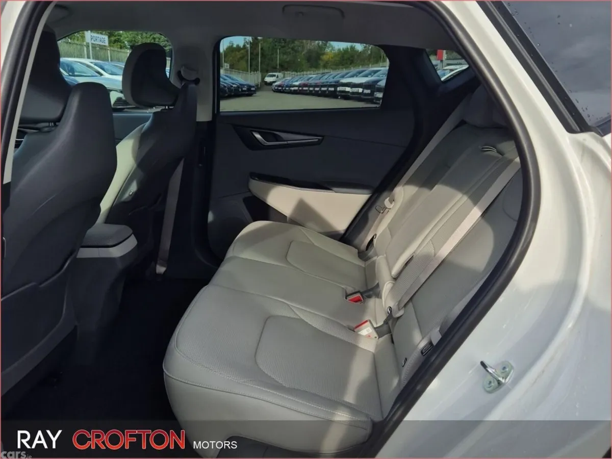 Kia EV6 MPV, Electric, 2026, White