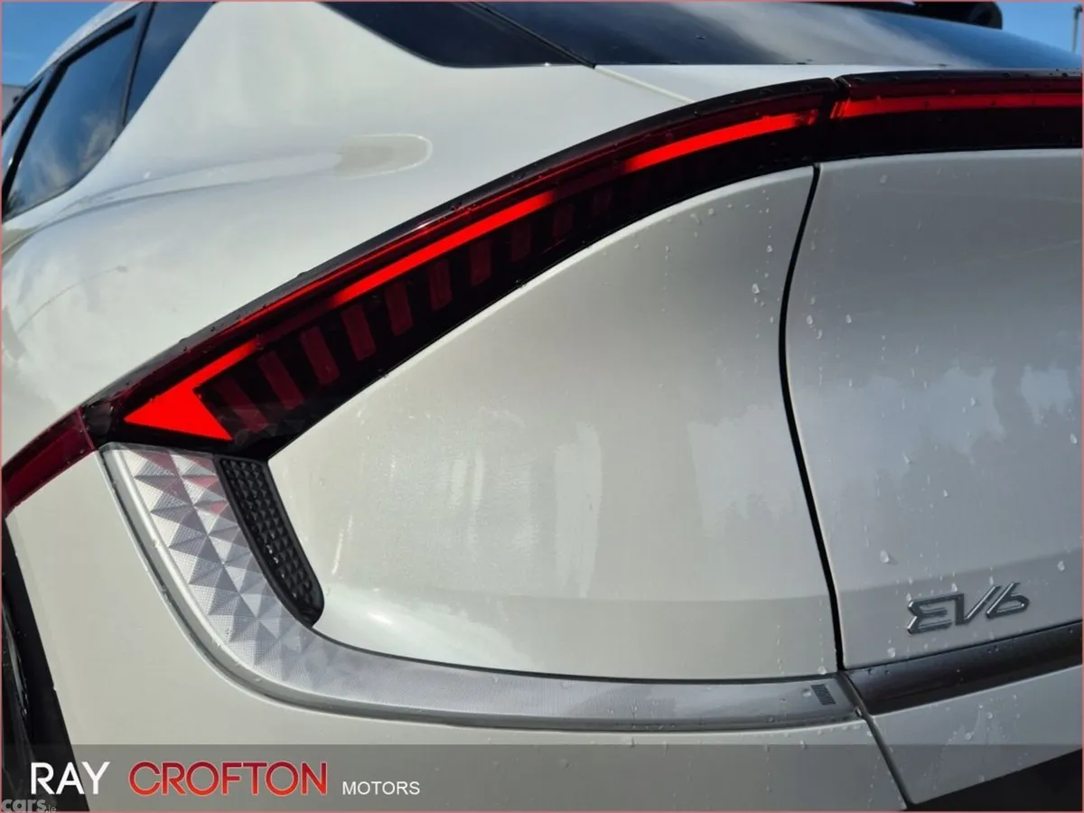 Kia EV6 MPV, Electric, 2026, White