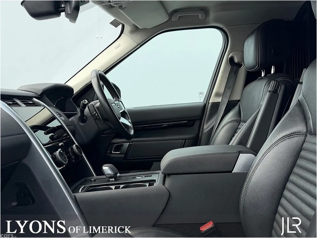 Land Rover Discovery SUV, Diesel, 2024, Silver