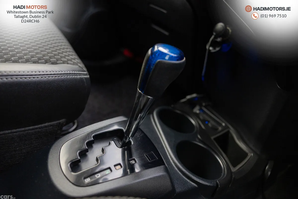 Toyota Aqua Hatchback, Petrol Hybrid, 2015, White