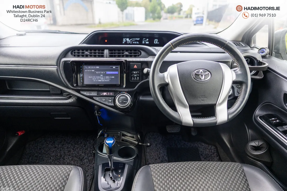 Toyota Aqua Hatchback, Petrol Hybrid, 2015, White