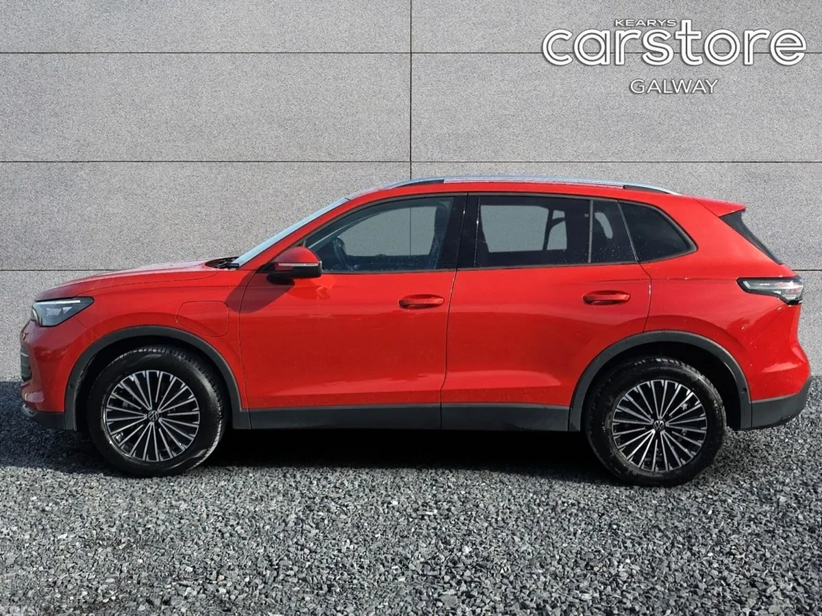 Volkswagen Tiguan SUV, Petrol Hybrid, 2024, Red