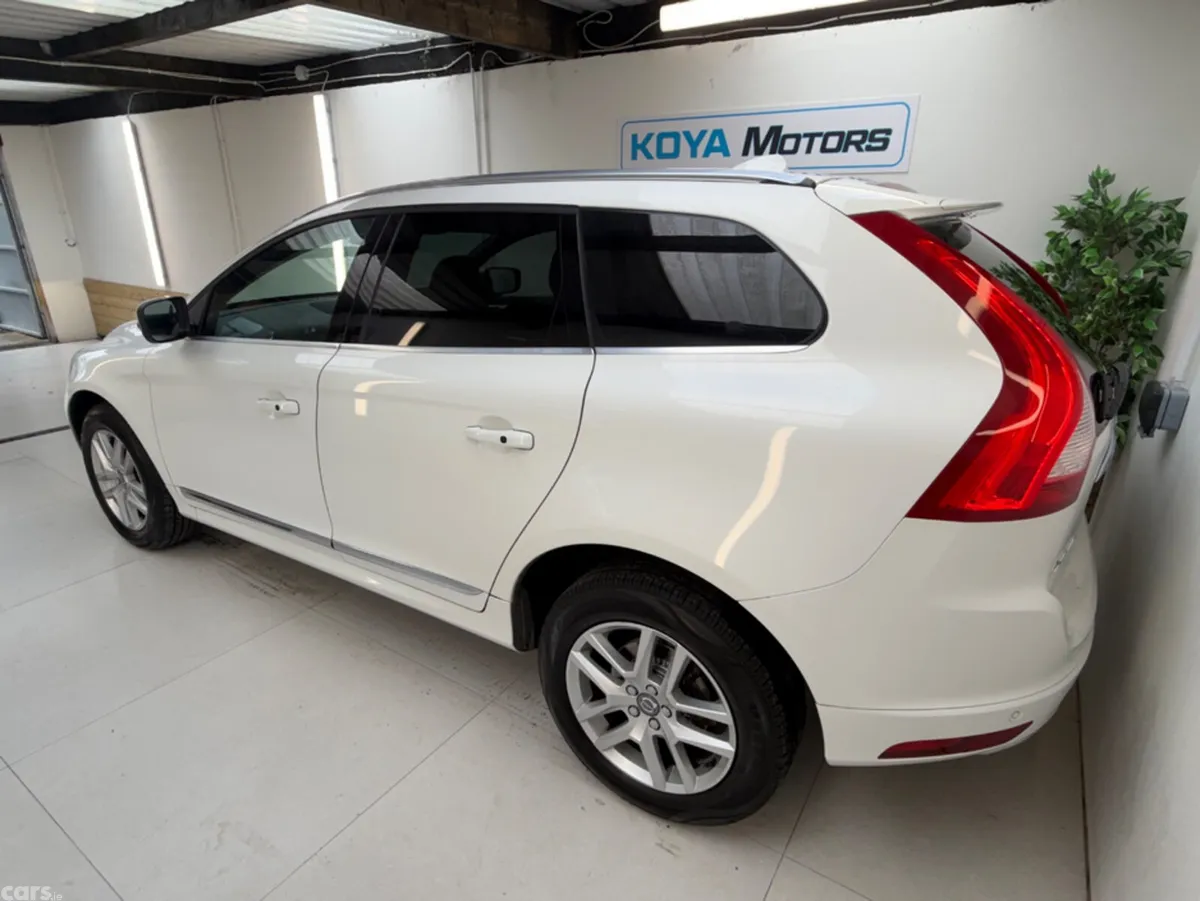 Volvo XC60 SUV, Diesel, 2017, White