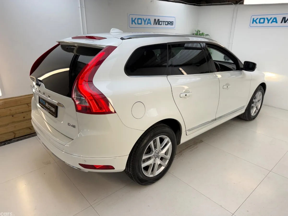 Volvo XC60 SUV, Diesel, 2017, White