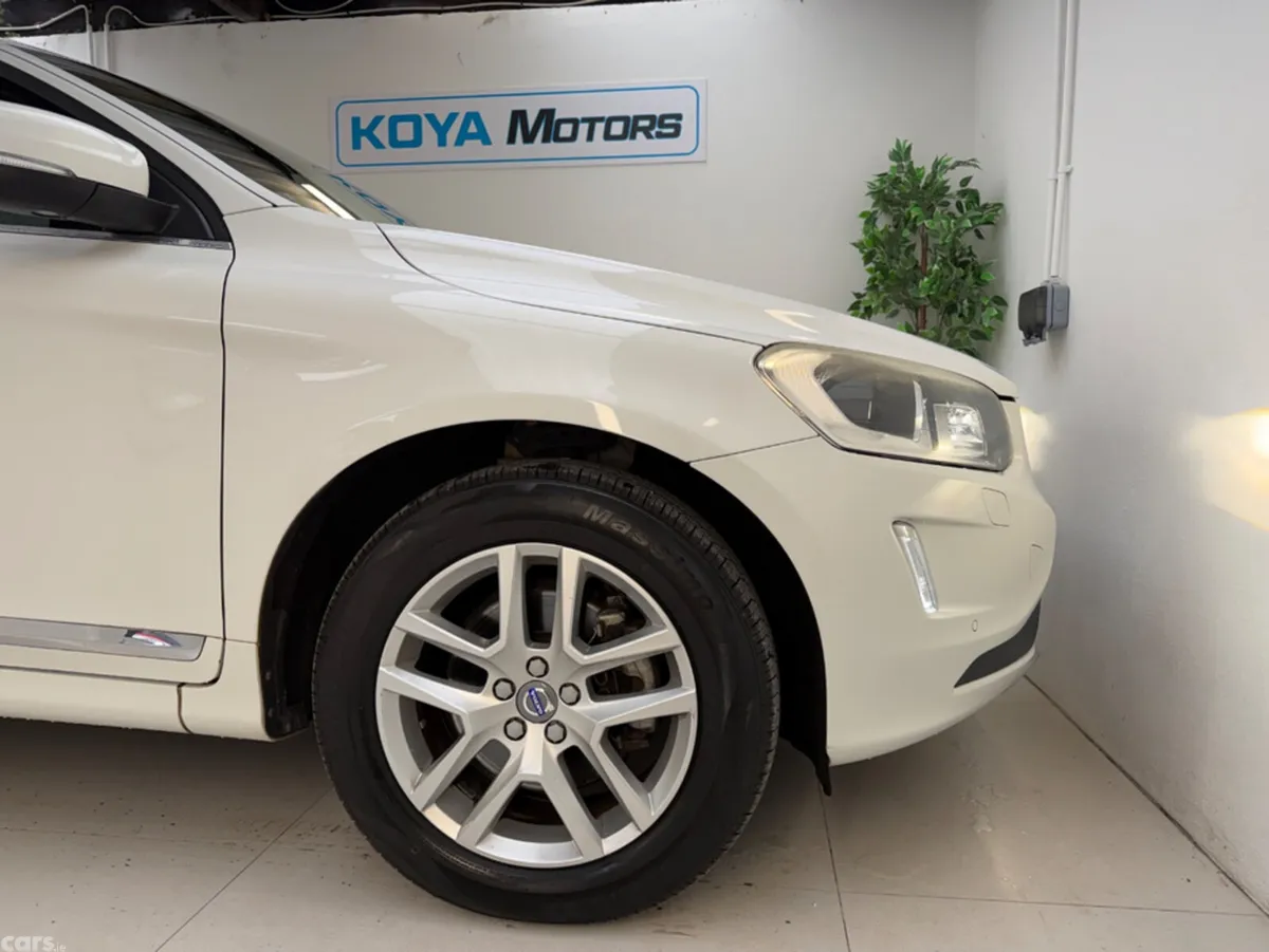Volvo XC60 SUV, Diesel, 2017, White