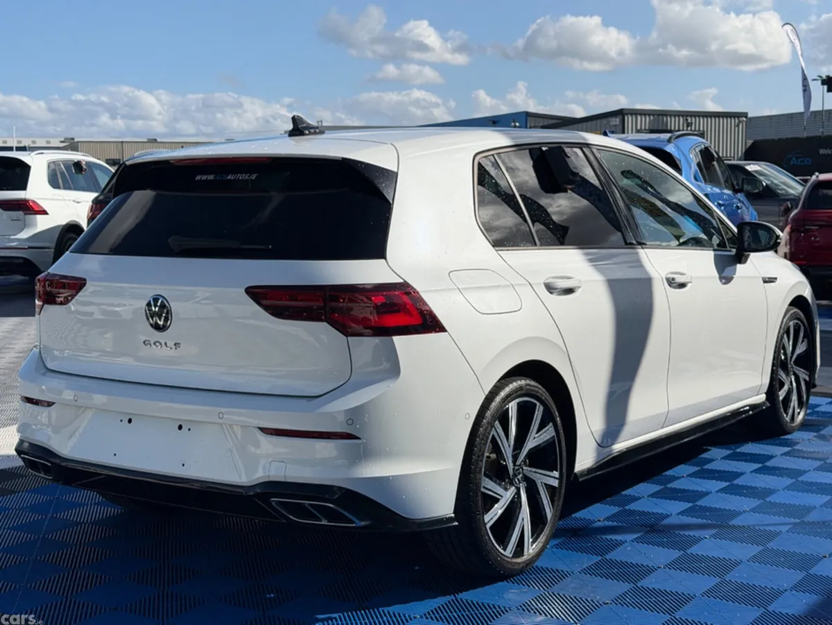 Volkswagen Golf Hatchback, Diesel, 2023, White