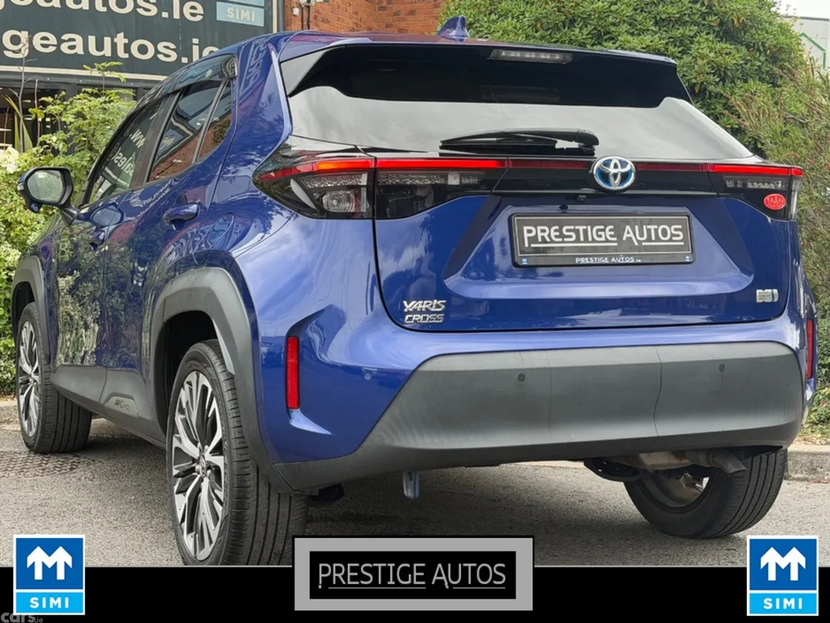 Toyota Yaris Cross SUV, Petrol Hybrid, 2021, Blue
