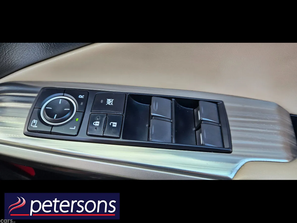 Lexus IS Saloon, Petrol Hybrid, 2017, Red