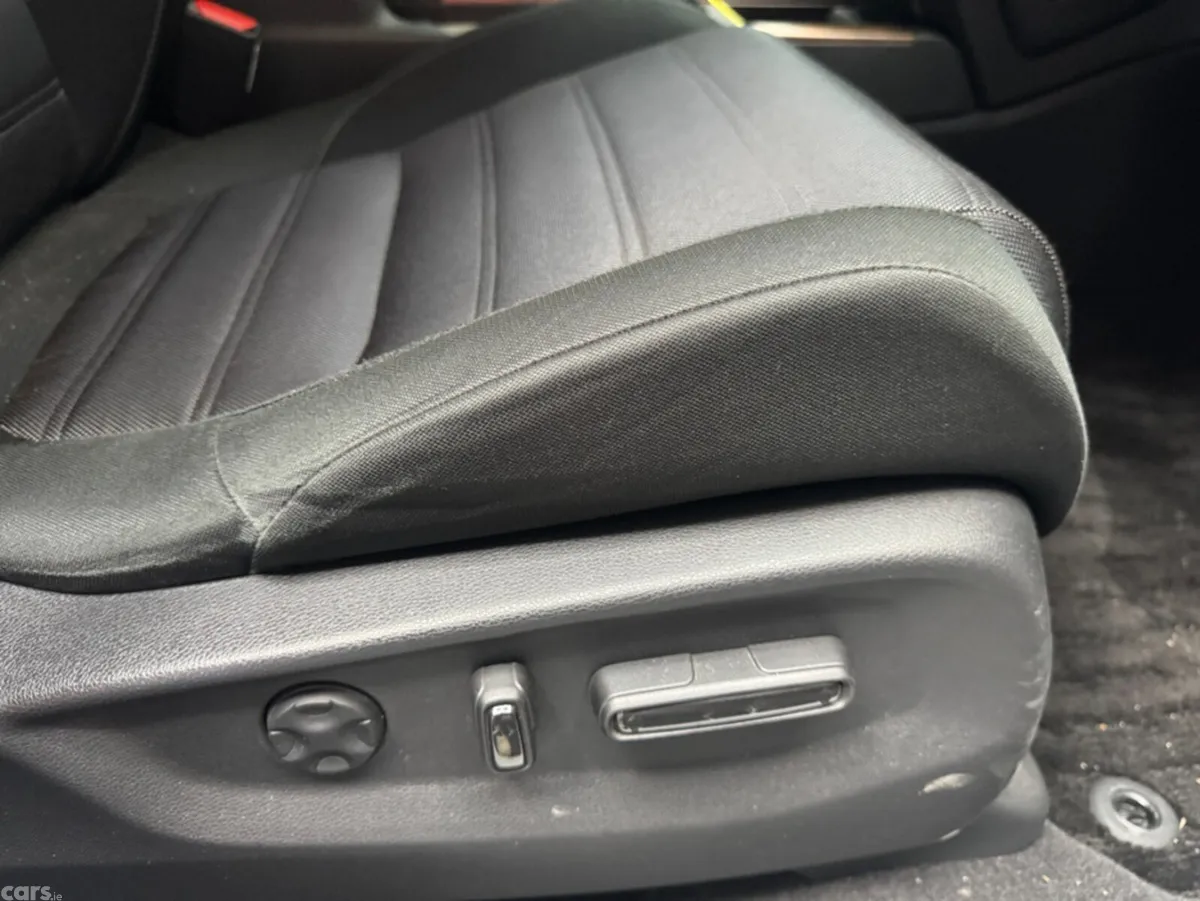 Honda CR-V SUV, Petrol Hybrid, 2019, White