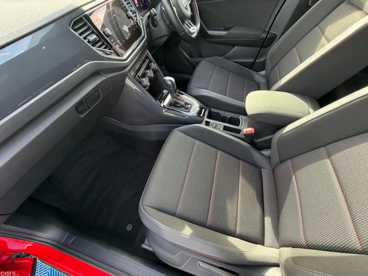 Volkswagen T-Roc SUV, Diesel, 2021, Red