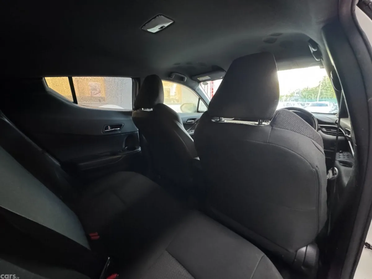 Toyota C-HR SUV, Petrol, 2019, White