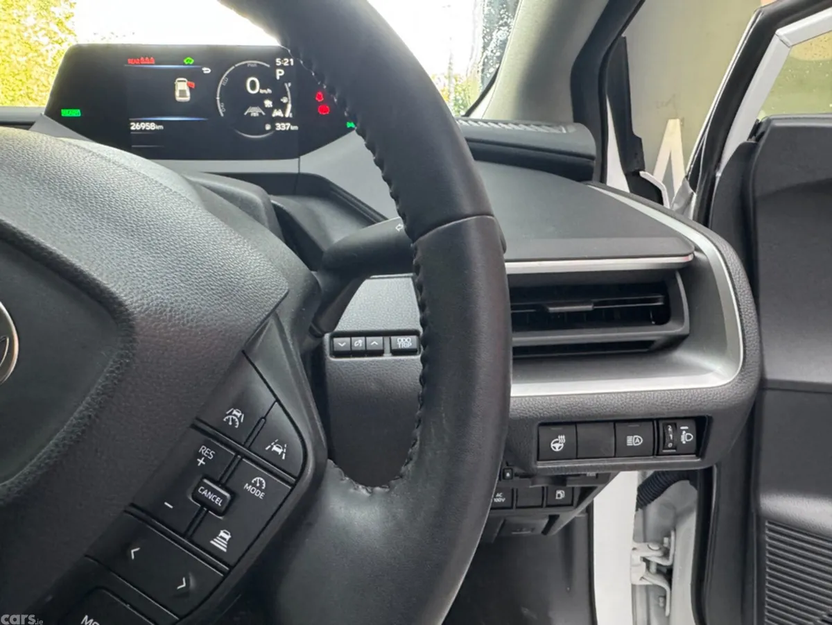 Toyota Prius Saloon, Petrol Hybrid, 2024, White