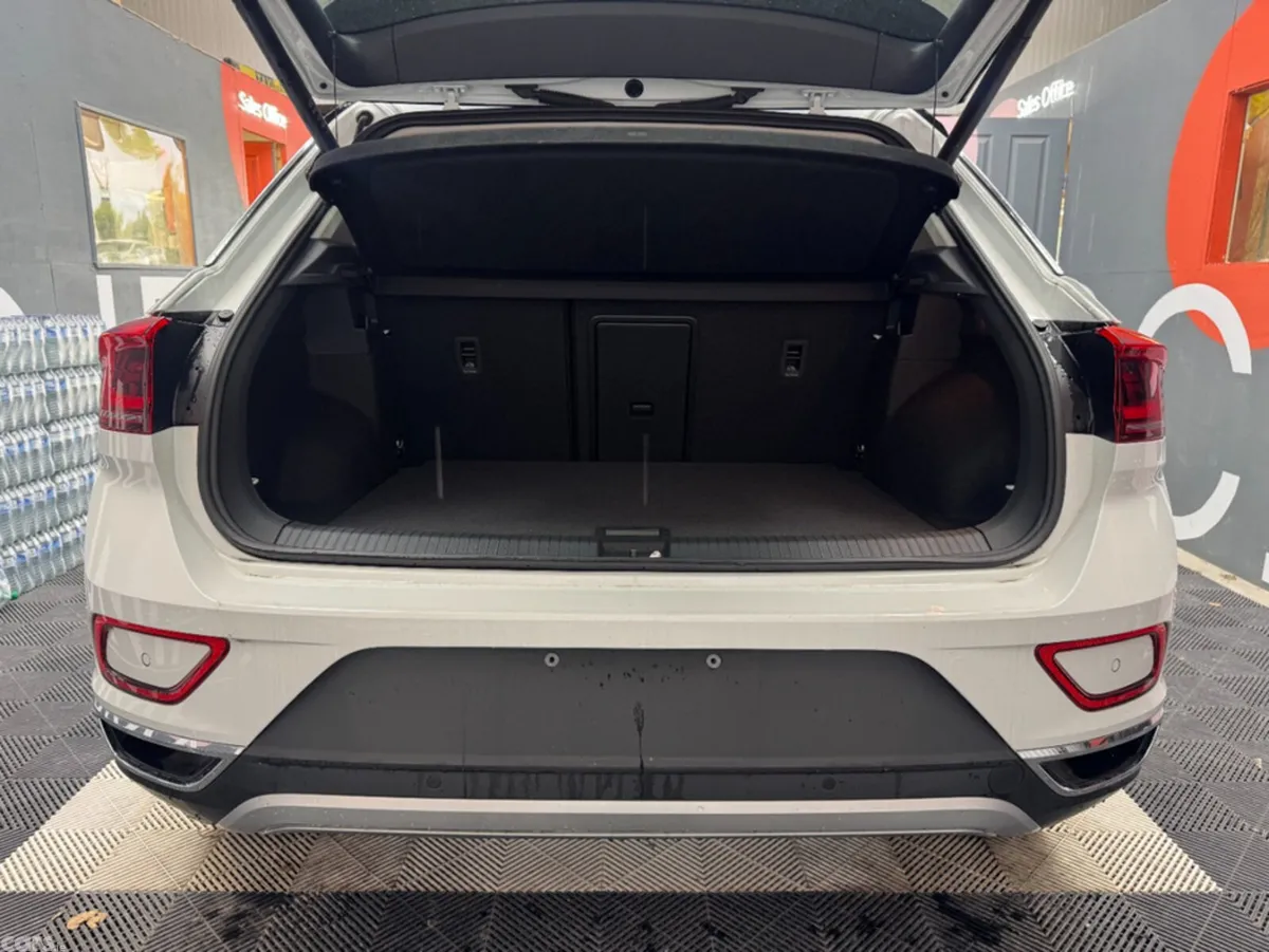 Volkswagen T-Roc SUV, Diesel, 2024, White