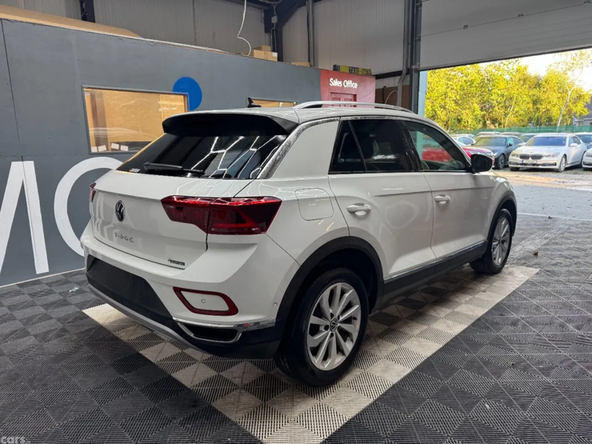 Volkswagen T-Roc SUV, Diesel, 2025, White