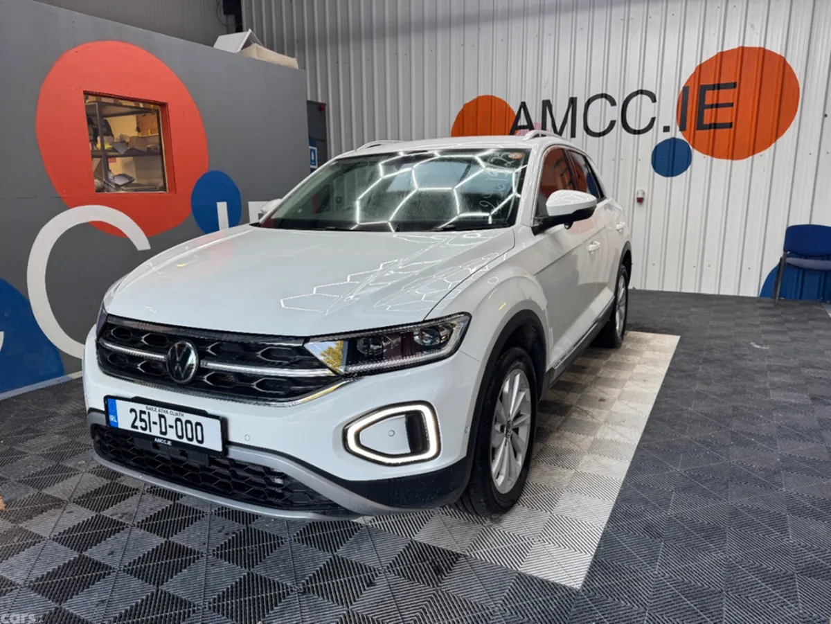 Volkswagen T-Roc SUV, Diesel, 2025, White