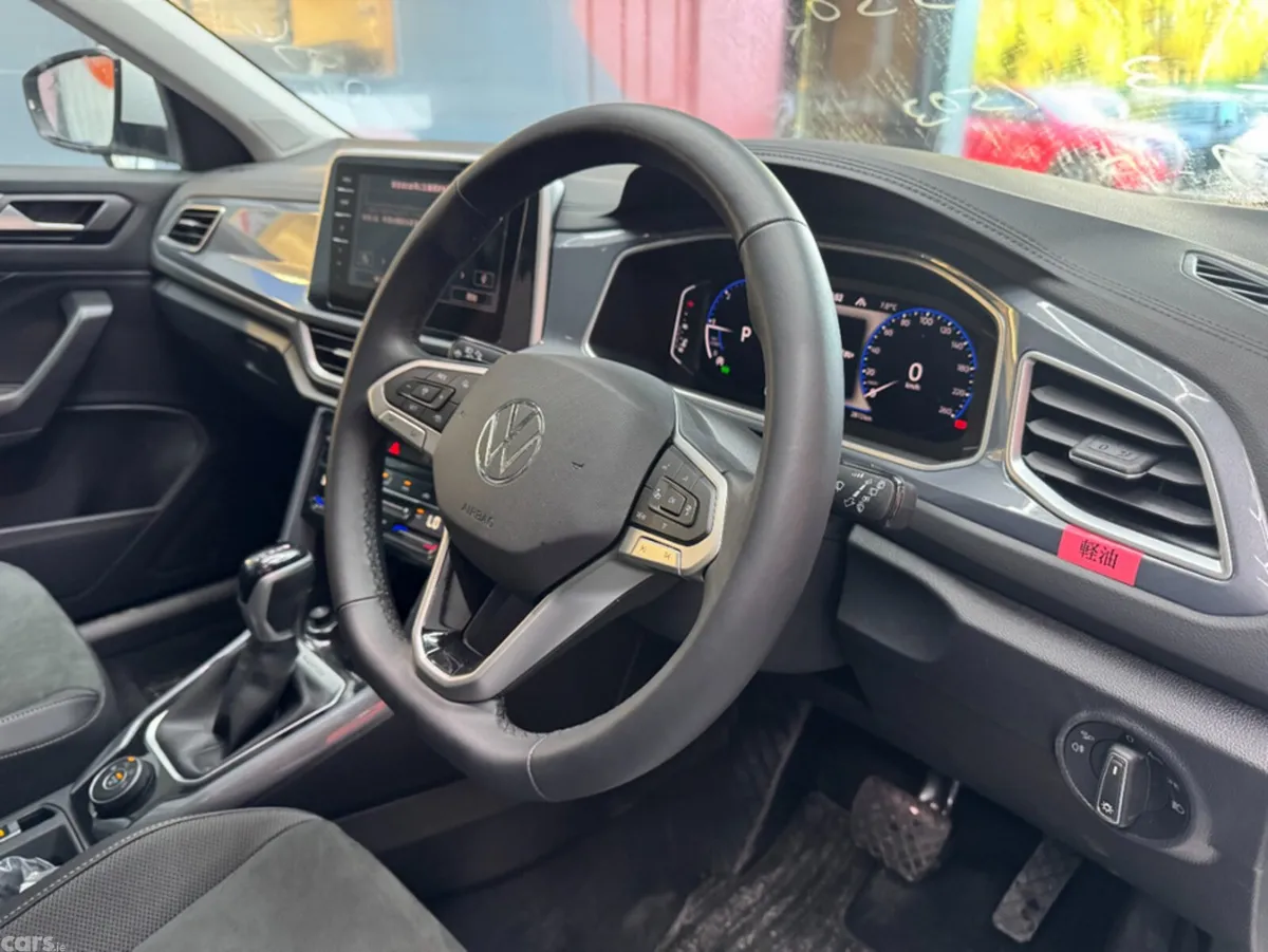 Volkswagen T-Roc SUV, Diesel, 2025, White
