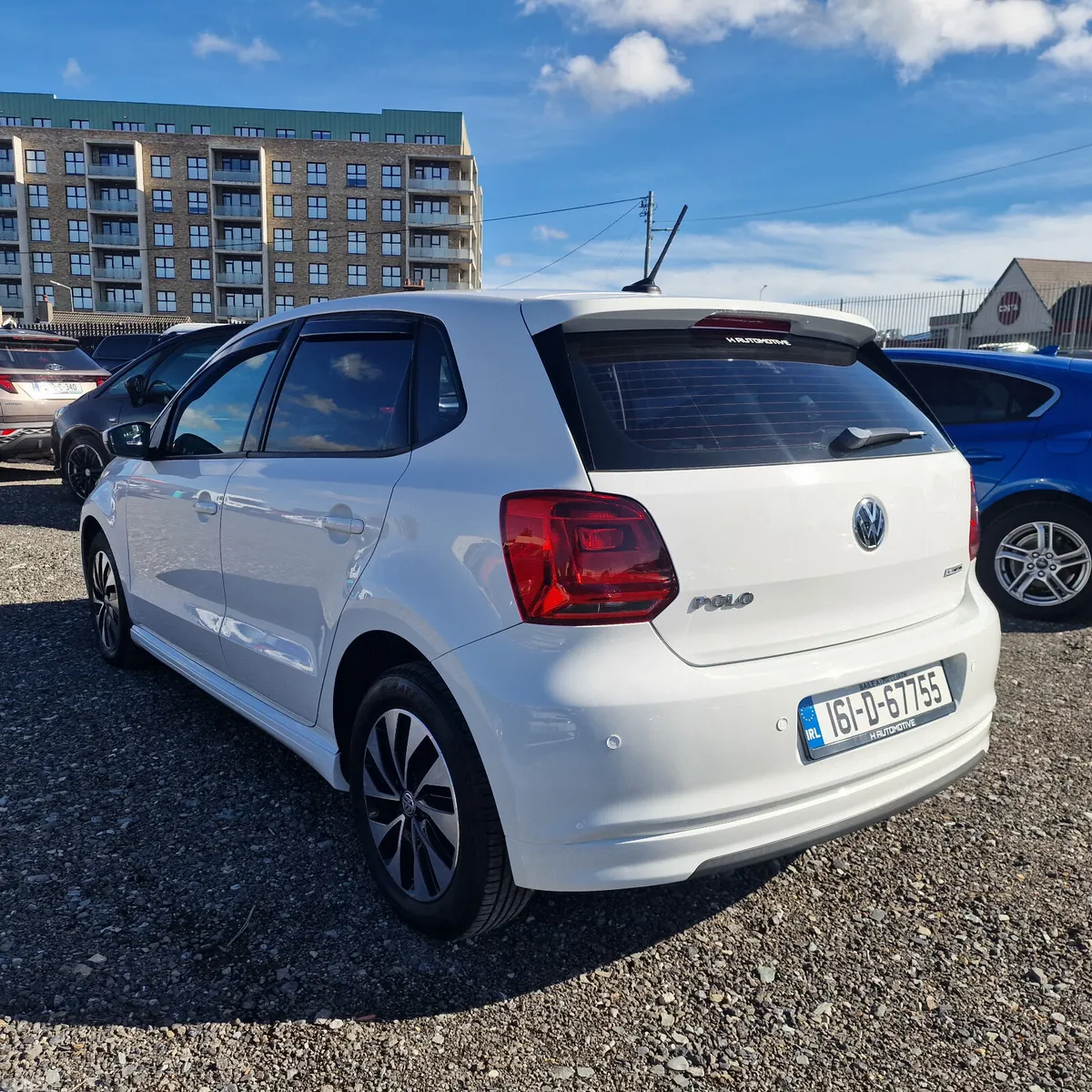 Volkswagen Polo Hatchback, Petrol, 2016, White