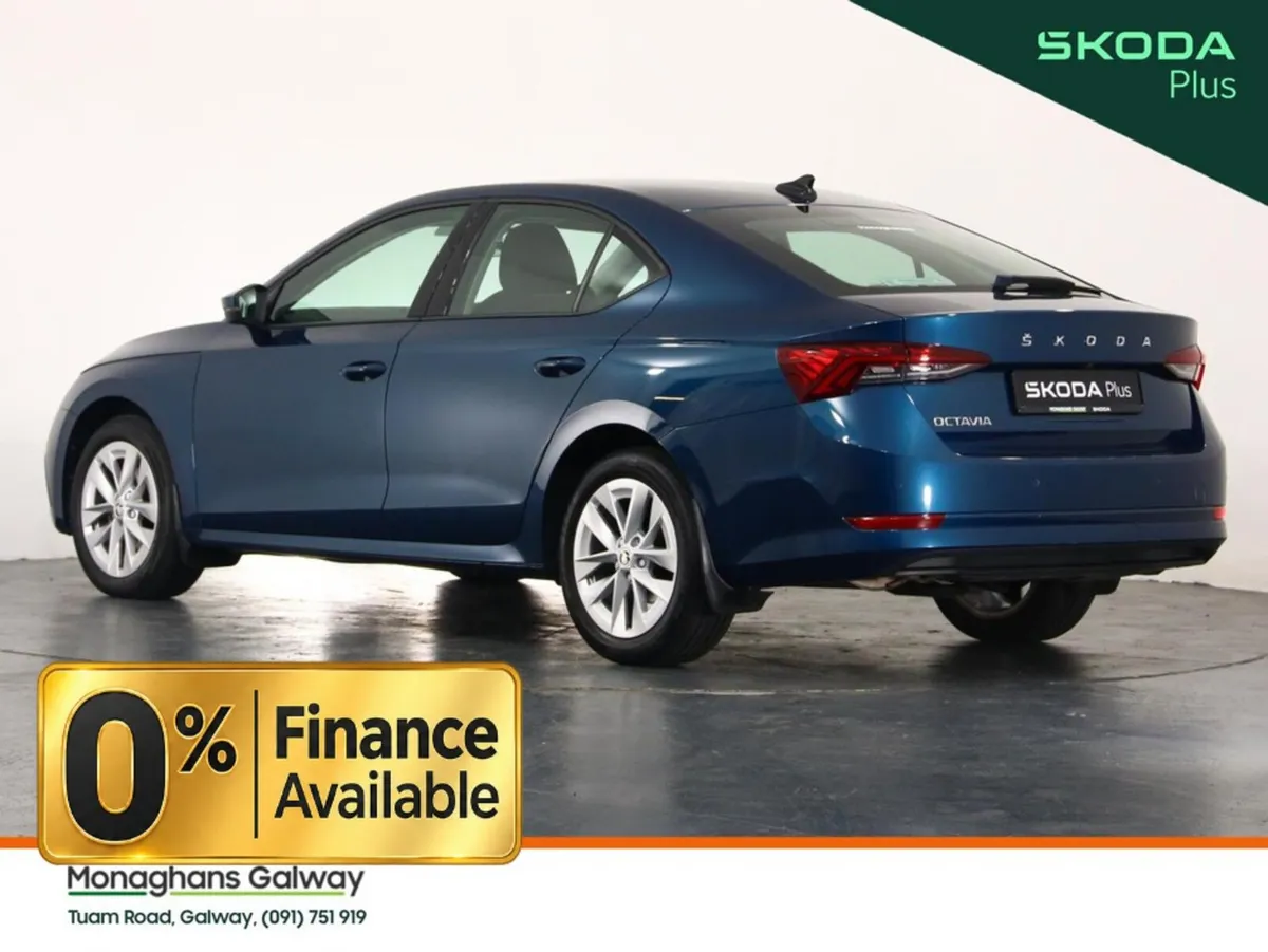 Skoda Octavia Hatchback, Diesel, 2023, Blue
