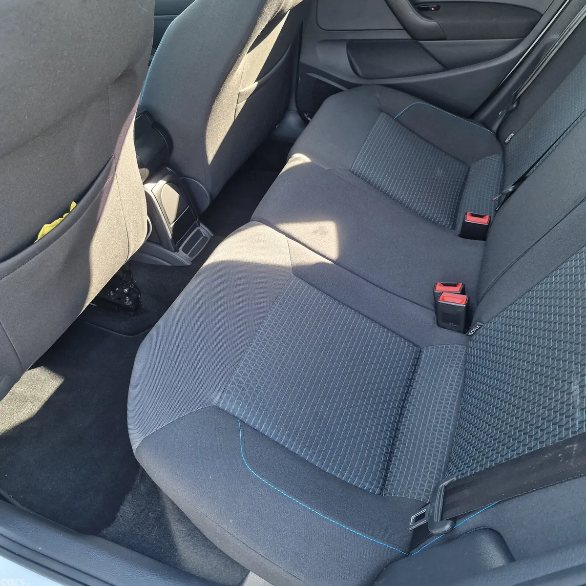 Volkswagen Polo Hatchback, Petrol, 2016, White