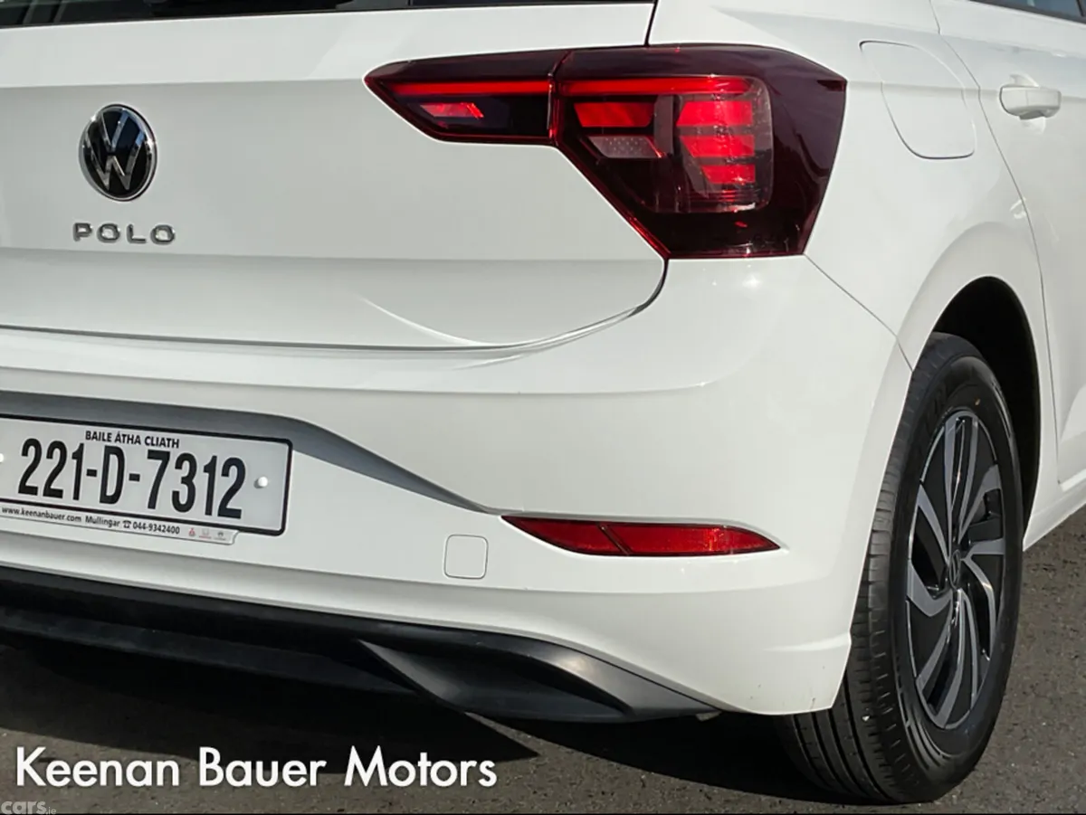 Volkswagen Polo Hatchback, Petrol, 2022, White